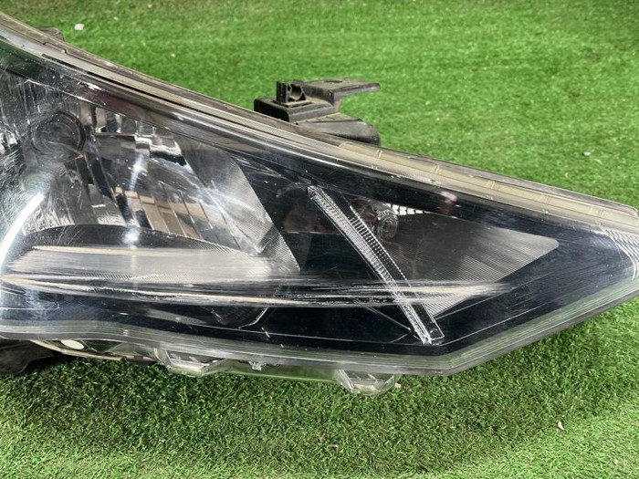 Фара правая Hyundai Solaris 2 (2020-н.в.) галоген