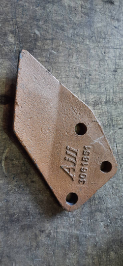 Бокорез Hitachi ZX40 3061851