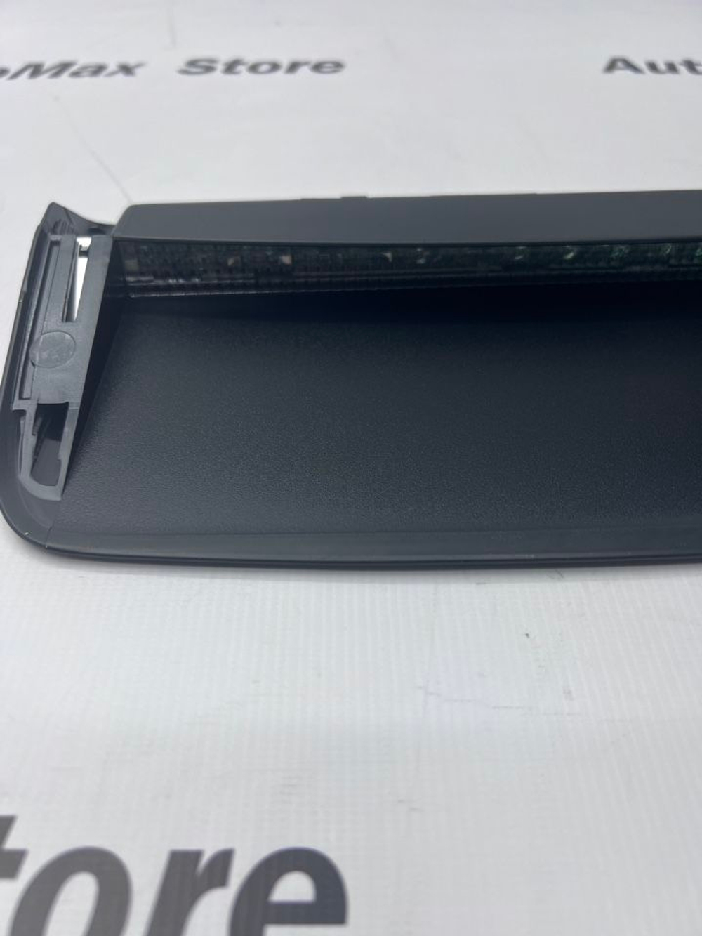 Дополнительный стоп-сигнала Шкода Рапид. 5JH945097C. Оригинал.