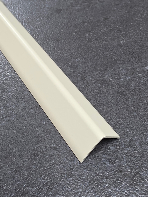 Угол 20*20мм "DO-1" 2,7м Слоновая кость полимер. алюм.