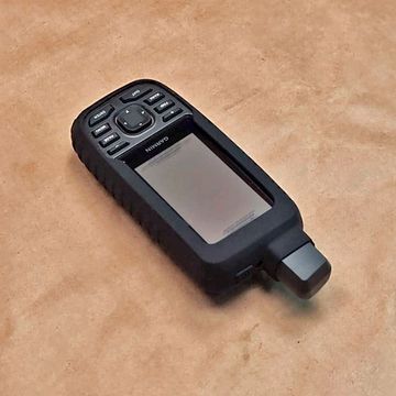 Чехол для Garmin GPSMAP 67/66 силиконовый (Черный)