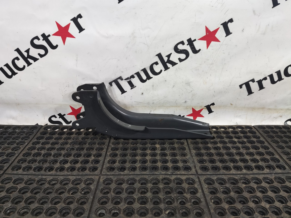 Кронштейн кабины левый