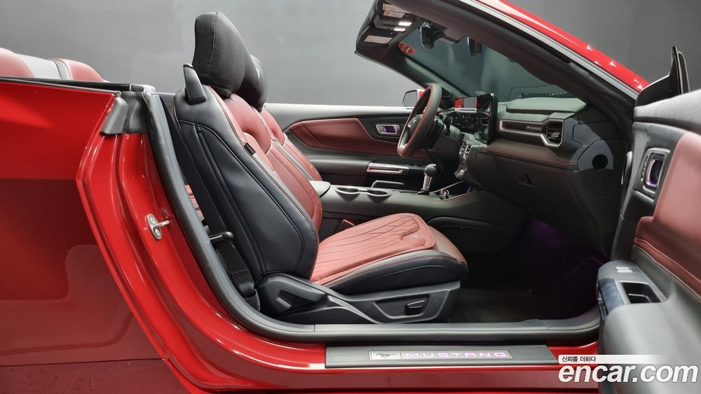 Ford Mustang 7 Generation 2.3 에코부스트 Premium Convertible (02.2024)