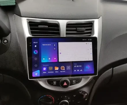 Магнитола для Hyundai Solaris 1 2010-2016 (рамка серебро) - FarCar XXL067M монитор 9.5" 2K QLED на Android 14, TS20, 8+256Гб, CarPlay, 4G SIM-слот