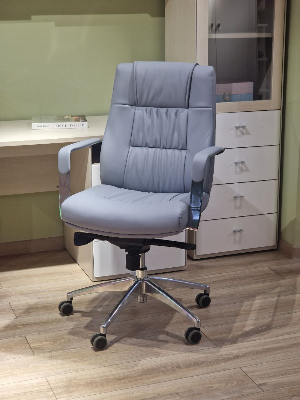 Кресло офисное 2367A 380951 grey color LEATHER