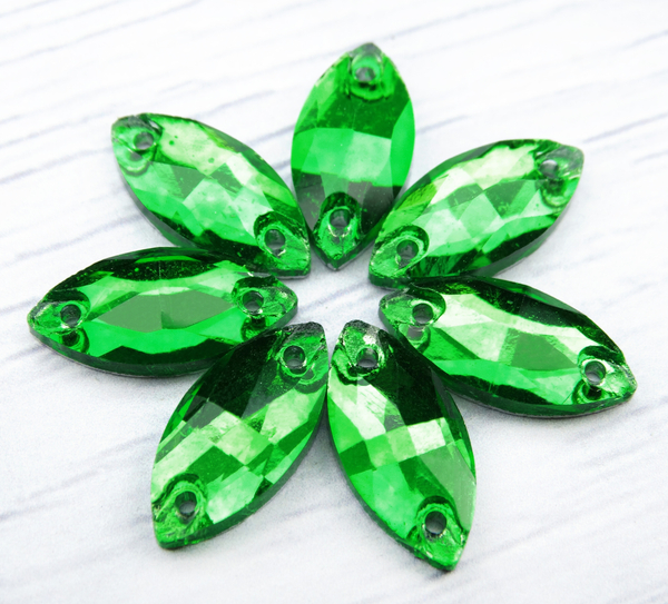 МИ015НН715 Хрустальные стразы пришивные "лодочка", цвет: зеленый, размер: 7х15 мм, 10 шт.