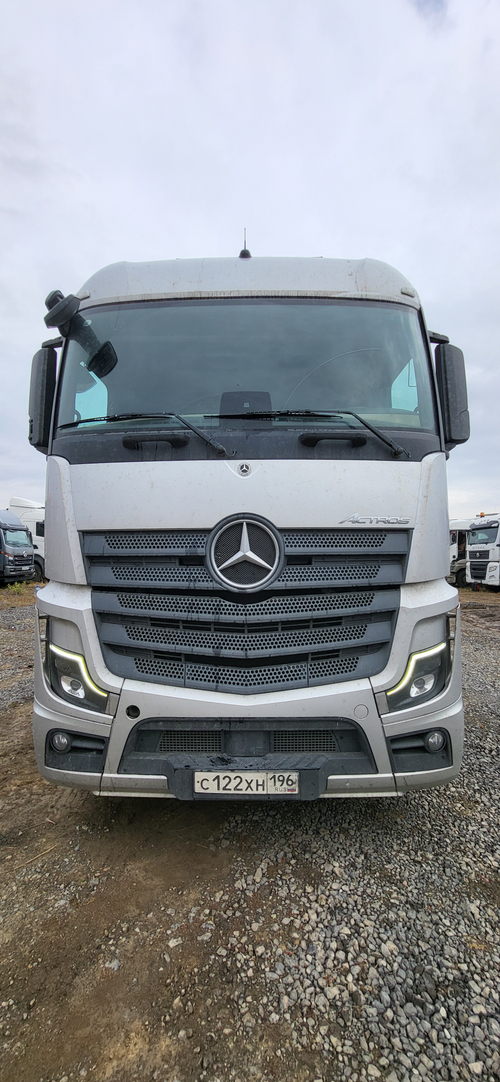 Mercedes-Benz Actros 6x4 Седельный тягач 2653 (Дизельный, 12,8 л, 530 л.с., АТ)