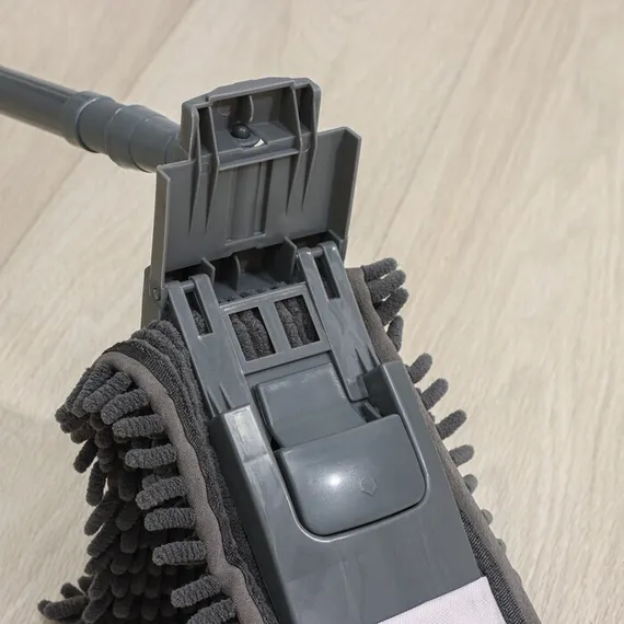 Швабра для мытья пола плоская Доляна, насадка микрофибра букли 42×12 см, телескопическая ручка 70-120 см, цвет МИКС