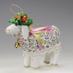 Ёлочная игрушка Овечка в шляпе