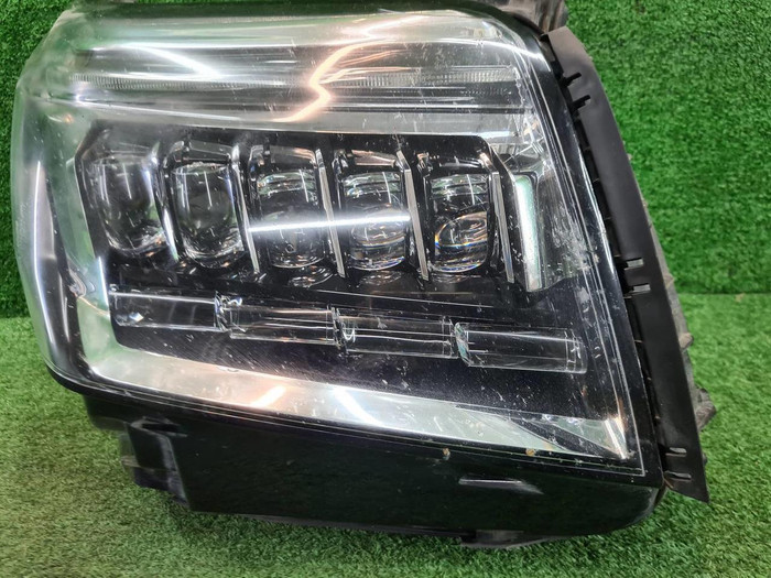 Фара левая Cadillac Escalade 4 (2014-2020) LED