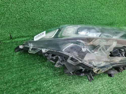 Битая Фара правая Toyota RAV4 5 XA50 (2018-н.в.) LED