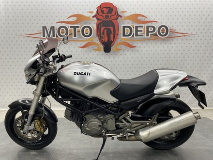 Ducati Monster 400 , 2004