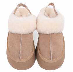 UGG Funkette Suede Platform Sand