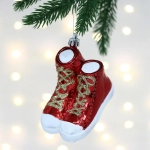 Елочная игрушка «Стильные кеды» 6*9*5,5 см, Красный