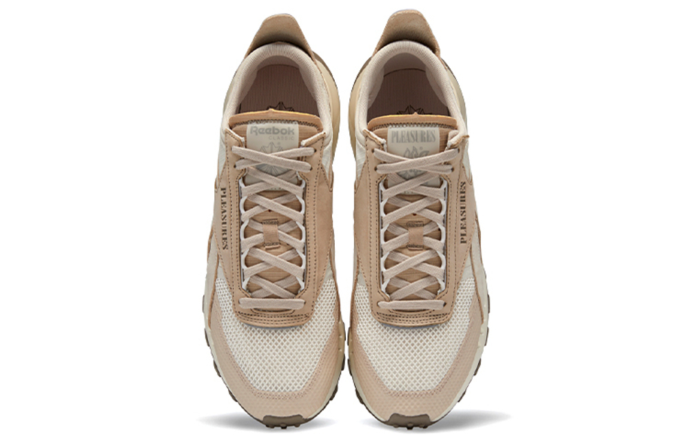 Кроссовки Pleasures X Reebok Classic Leather