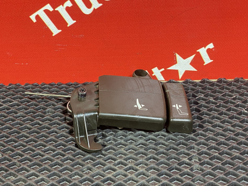 Кнопка регулировки сиденья 2020г