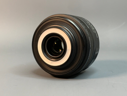 Canon EF-S 35mm f/2.8 Macro IS STM