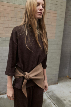 ZARA ФУТБОЛКА ПОЛО С ВОРОТНИКОМ-СТОЙКОЙ, ТЕМНО-КОРИЧНЕВЫЙ