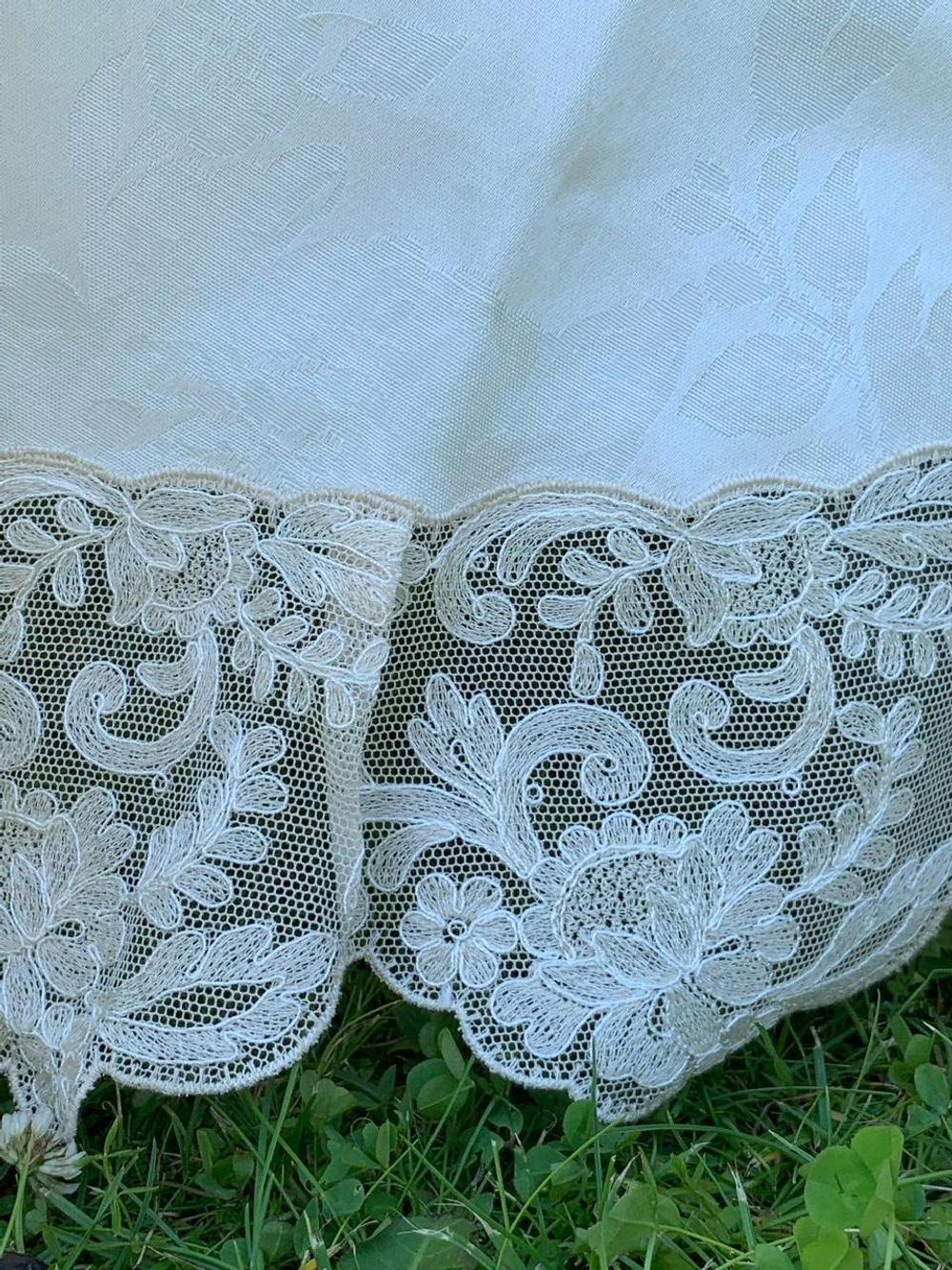 Скатерть 220 и 12 салфеток Palombella Brenda Traviata сливочные