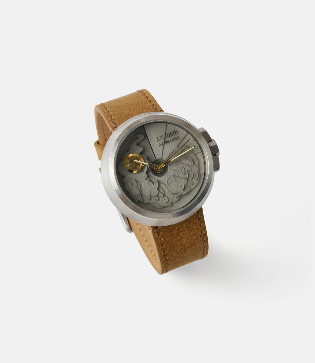 22 Studio Limited Rabbit Edition Silver — часы с циферблатом из бетона (45 мм)
