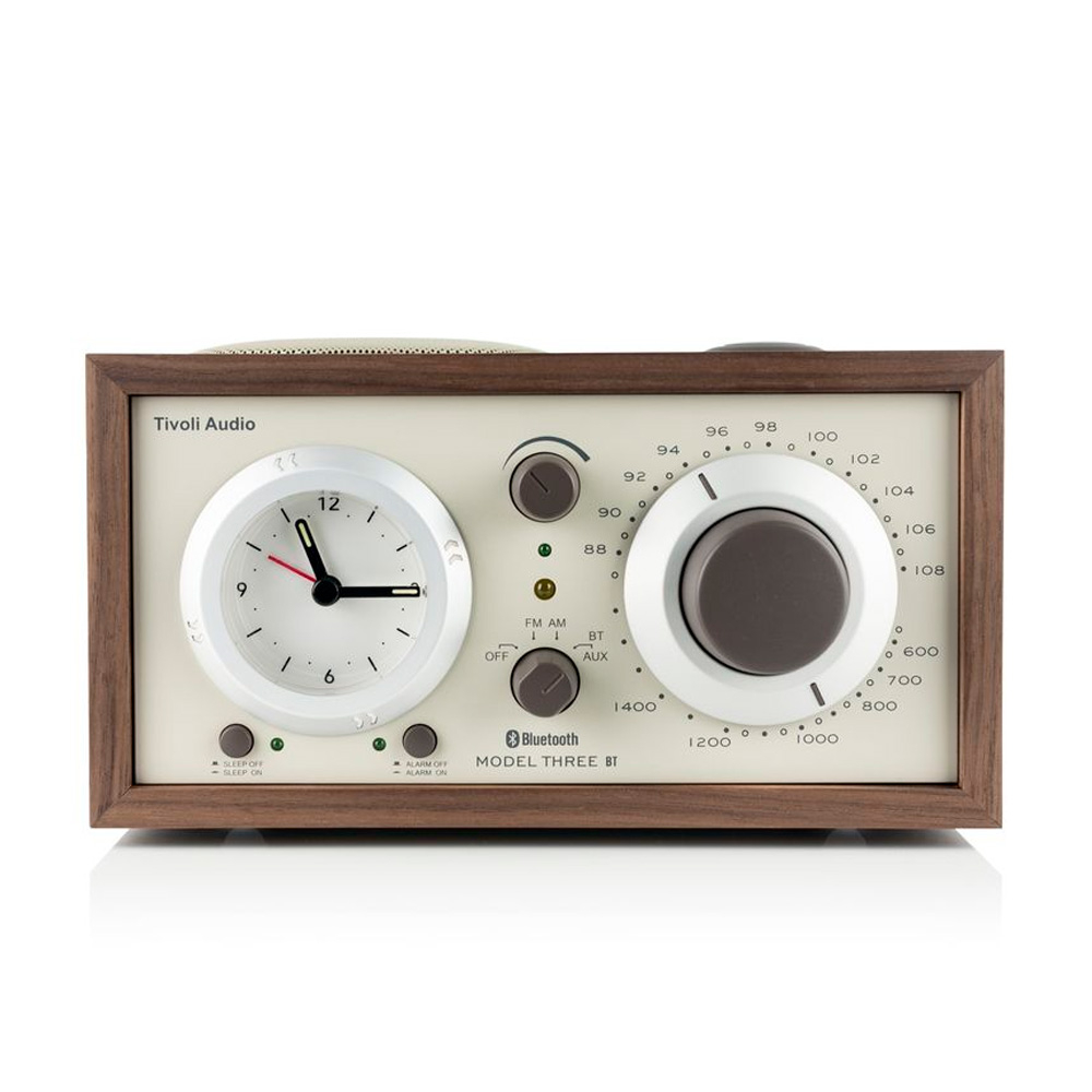 Tivoli Model Three BT Бежевый/Орех [Classic Walnut] — радиоприемник с часами