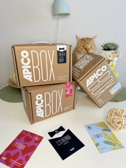 Подарочный набор APICO BOX "Love is"