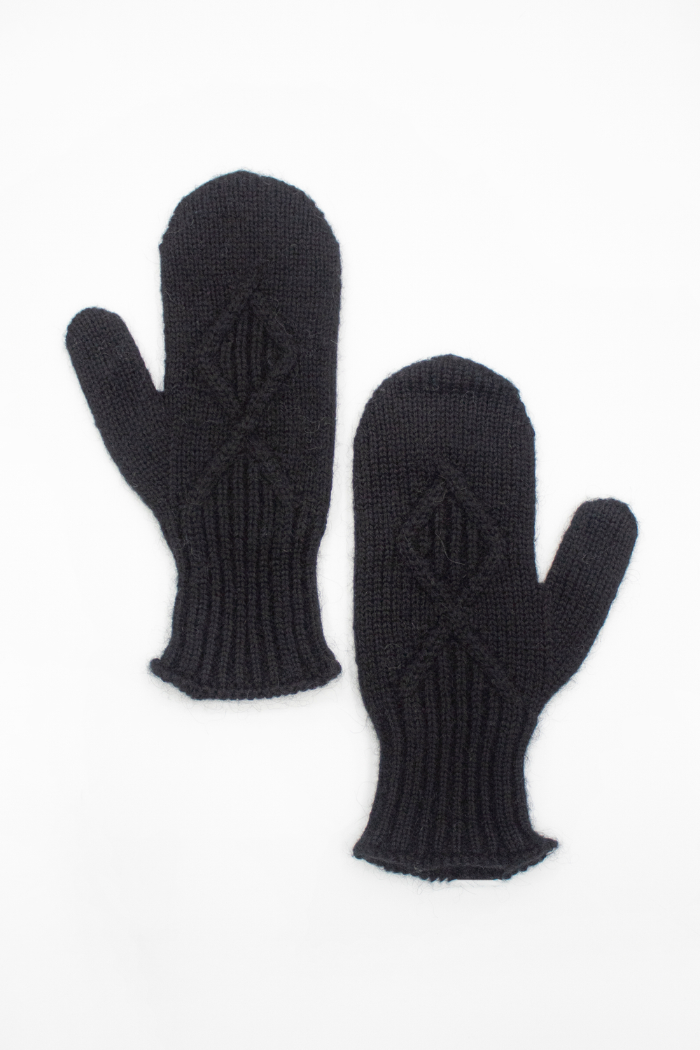 Варежки В223-07 черный