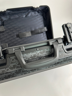 Чемодан для ручной клади Dior and Rimowa