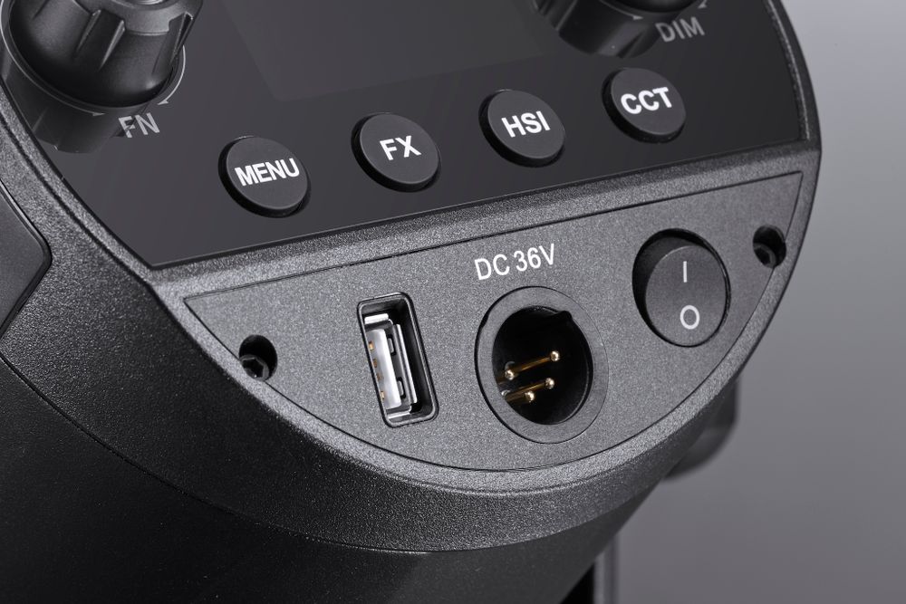 Светодиодный осветитель Godox SZ150R