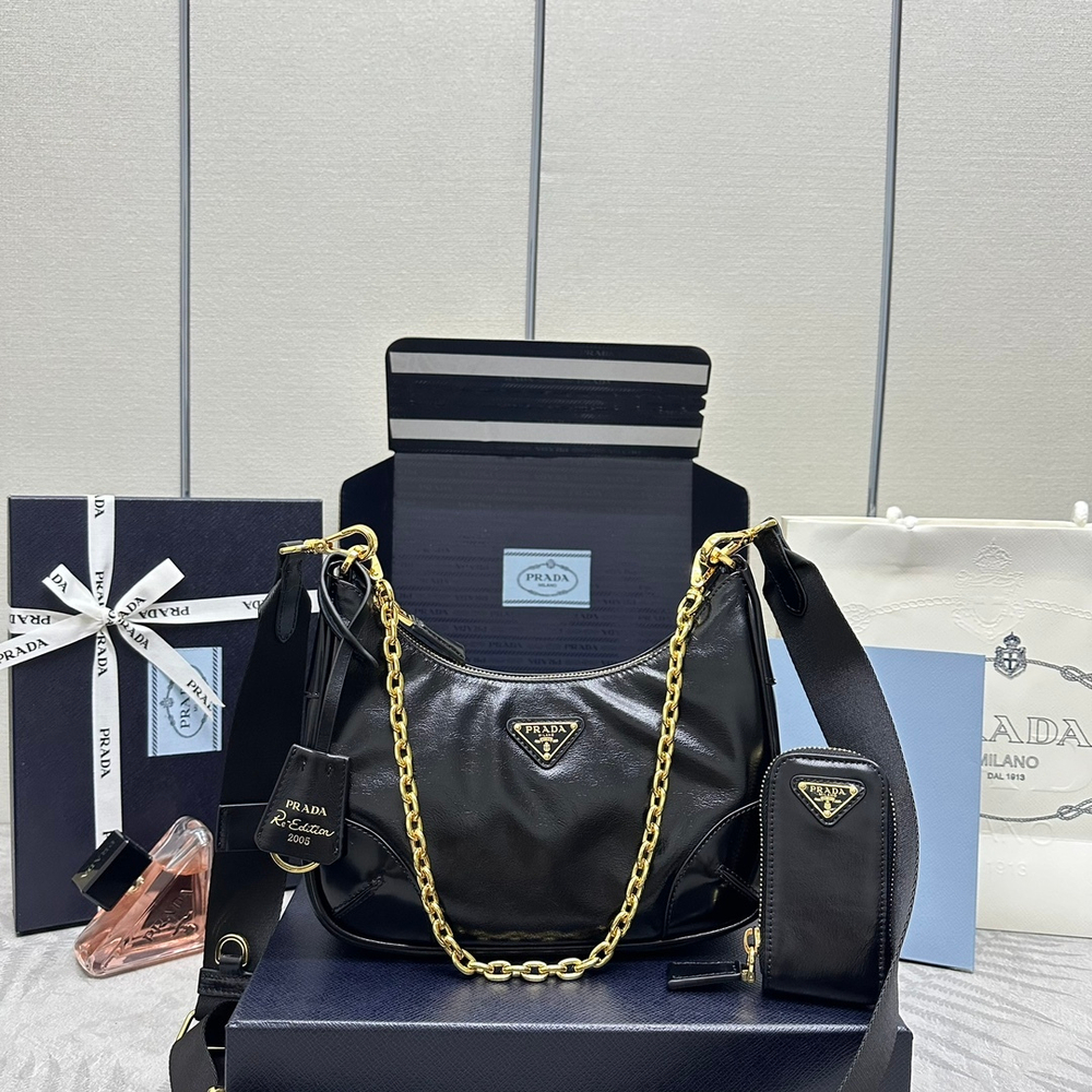 Prada Re-Edition 2005