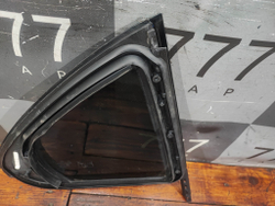 Форточка двери задней левой Mercedes C (W205) 14-23 Б/У Оригинал A2057306100