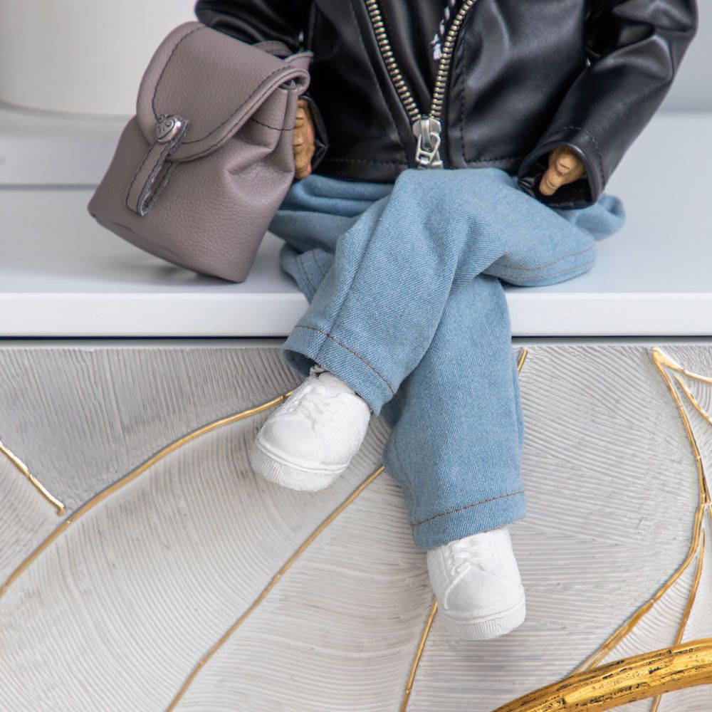 Кукла коллекционная Львица Викки