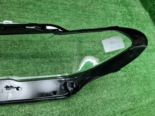 Стекло фары правое BMW 5er G30 (2020-2023)