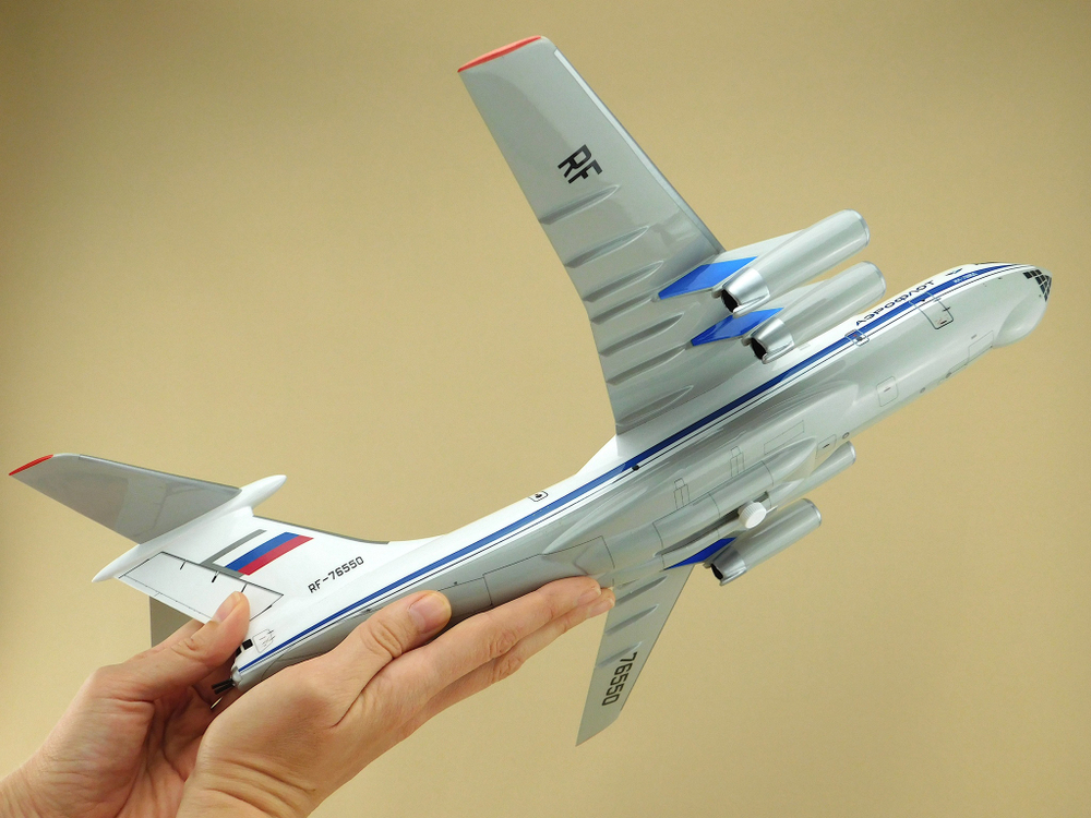 Модель самолета Ил-76МД (М1:100, АЭРОФЛОТ, RF-76550)