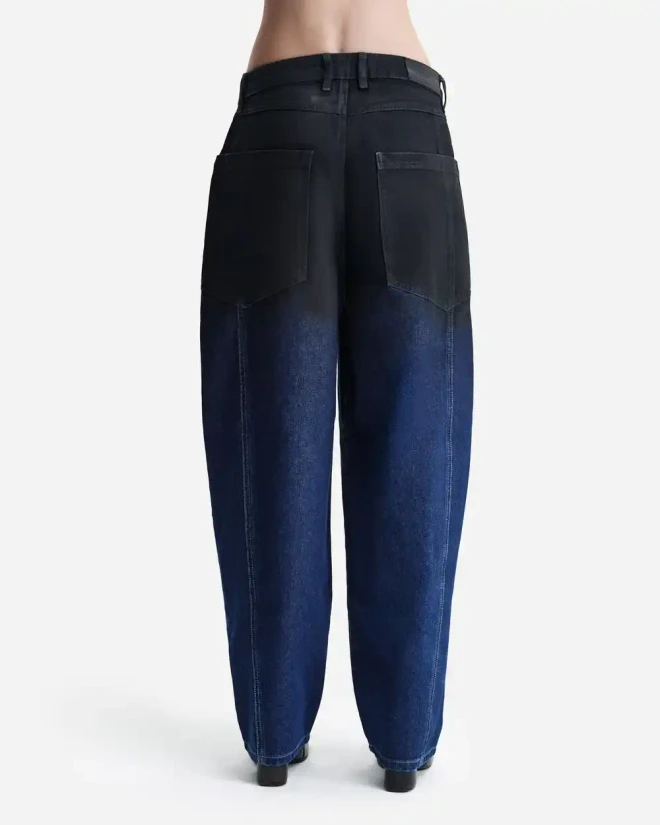 Джинсы-бананы Laminated