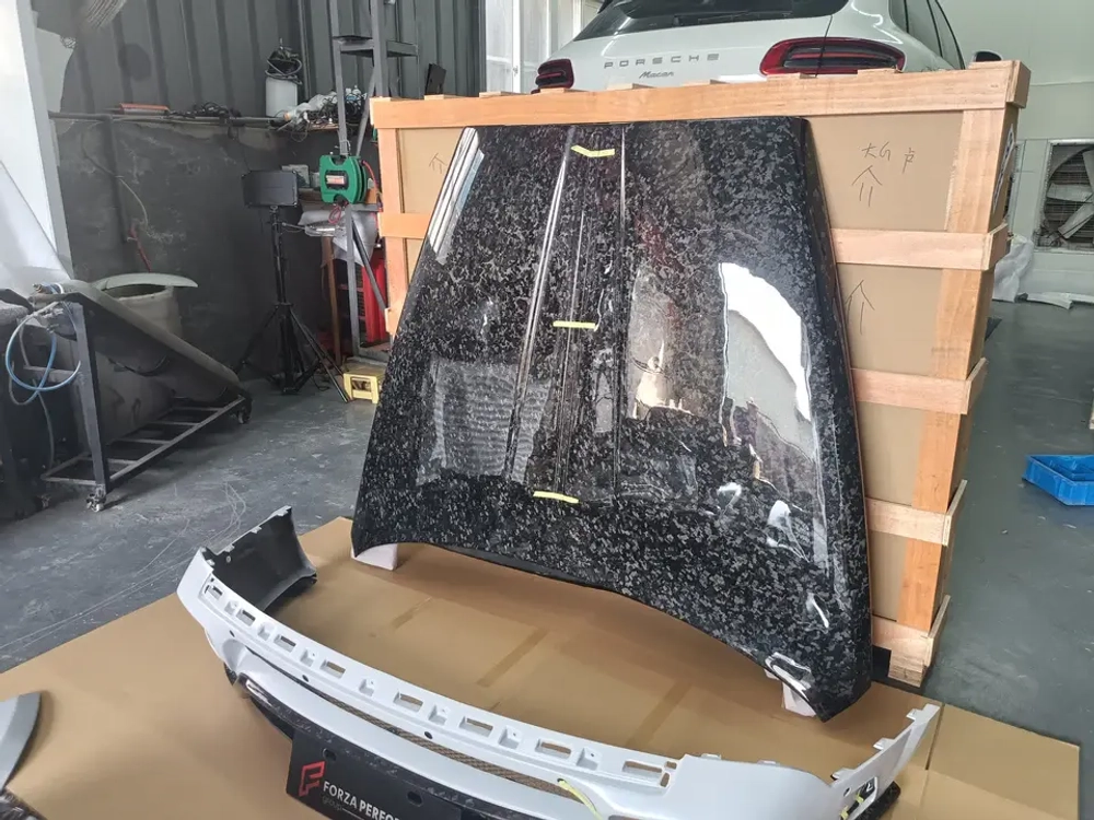 Обвес из кованного карбона для Rolls-Royce Cullinan Ролс Ройс Куллинан