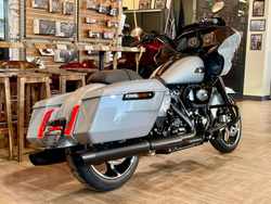 Harley-Davidson ROAD GLIDE 2024 (Atlas Silver / Black Trim) с НДС