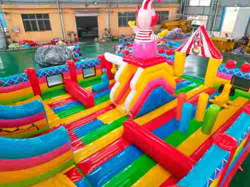 Коммерческий надувной батут "Максипарк развлечений" 15*8*7,5 м