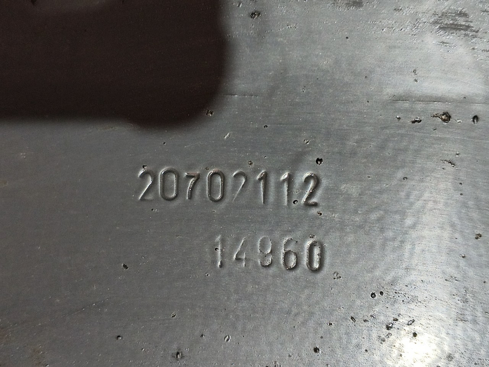 Кронштейн крепления топливного бака