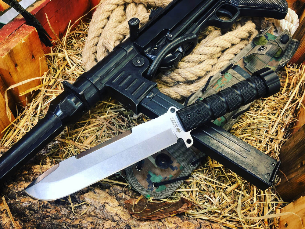 Нож выживания Survivalist Z D2 TacWash Serrated Grey