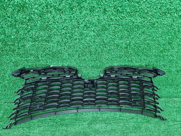 Решетка радиатора Lexus RX 5 (2022-н.в.)