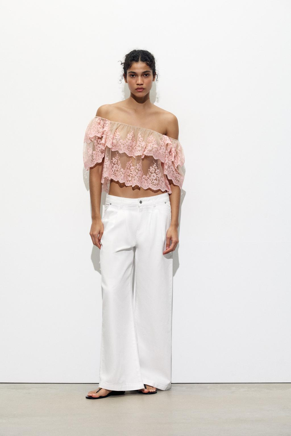 ZARA ТОП С ОБОРКАМИ И ВЫШИВКОЙ, ОТТЕНКИ РОЗОВОГО