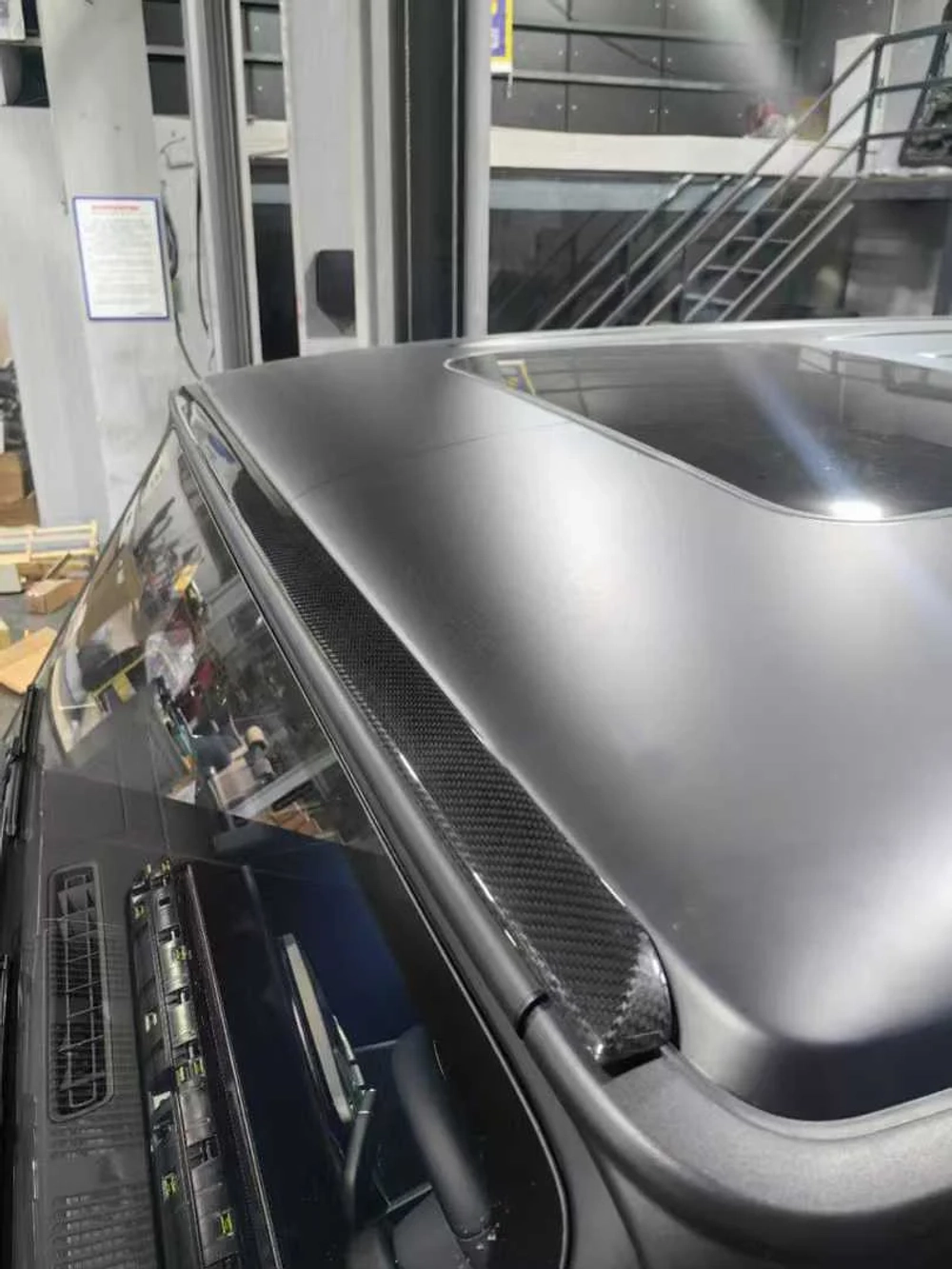 Карбоновый козырек на крышу для Mercedes-Benz W465 2025 G-class Гелик декор Гелентваген