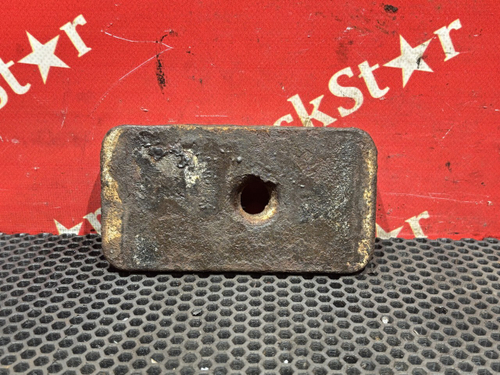 Проставка стремянки рессоры