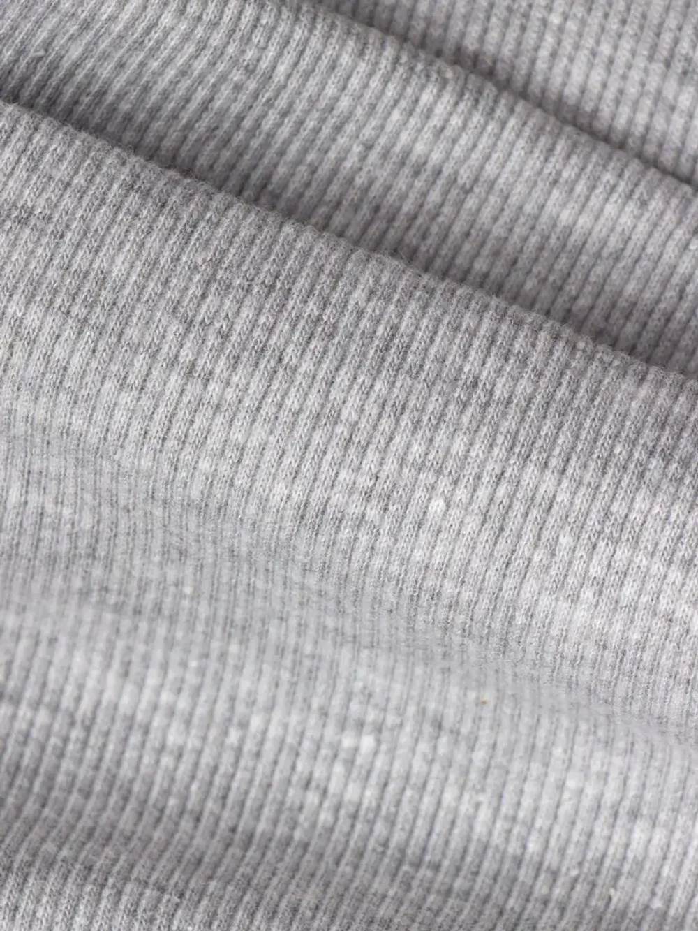 Шапка для девочки осенняя с митенками и снудом