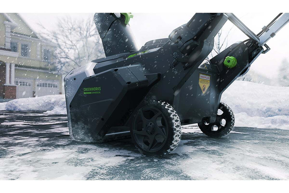 Аккумуляторный бесщеточный снегоуборщик GreenWorks GD82ST 82V, АКБ 5Ач и ЗУ