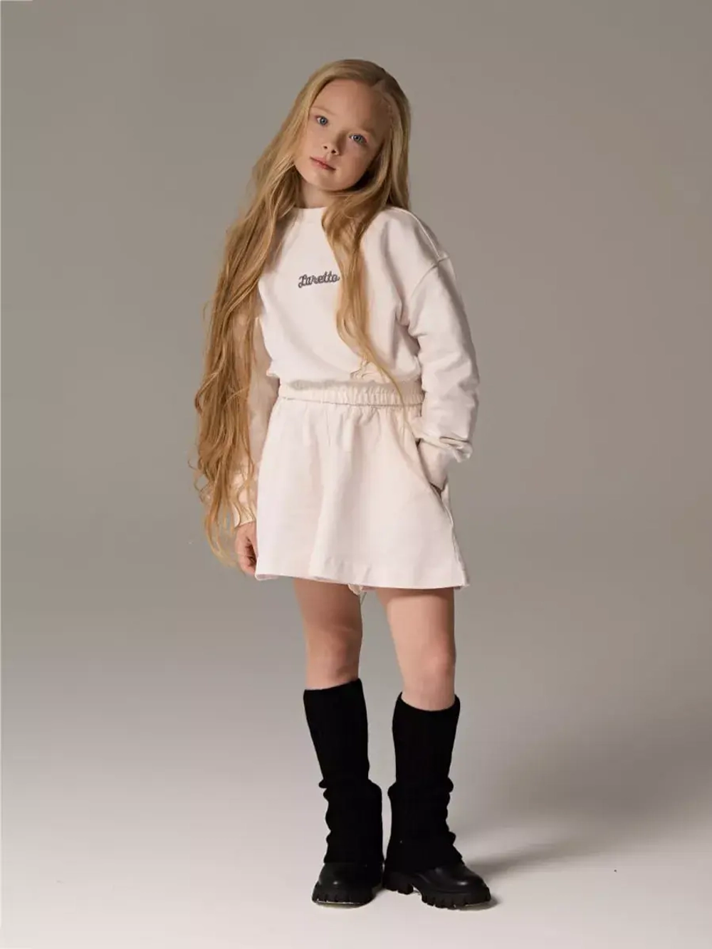 Костюм детский в сад, свитшот и шорты