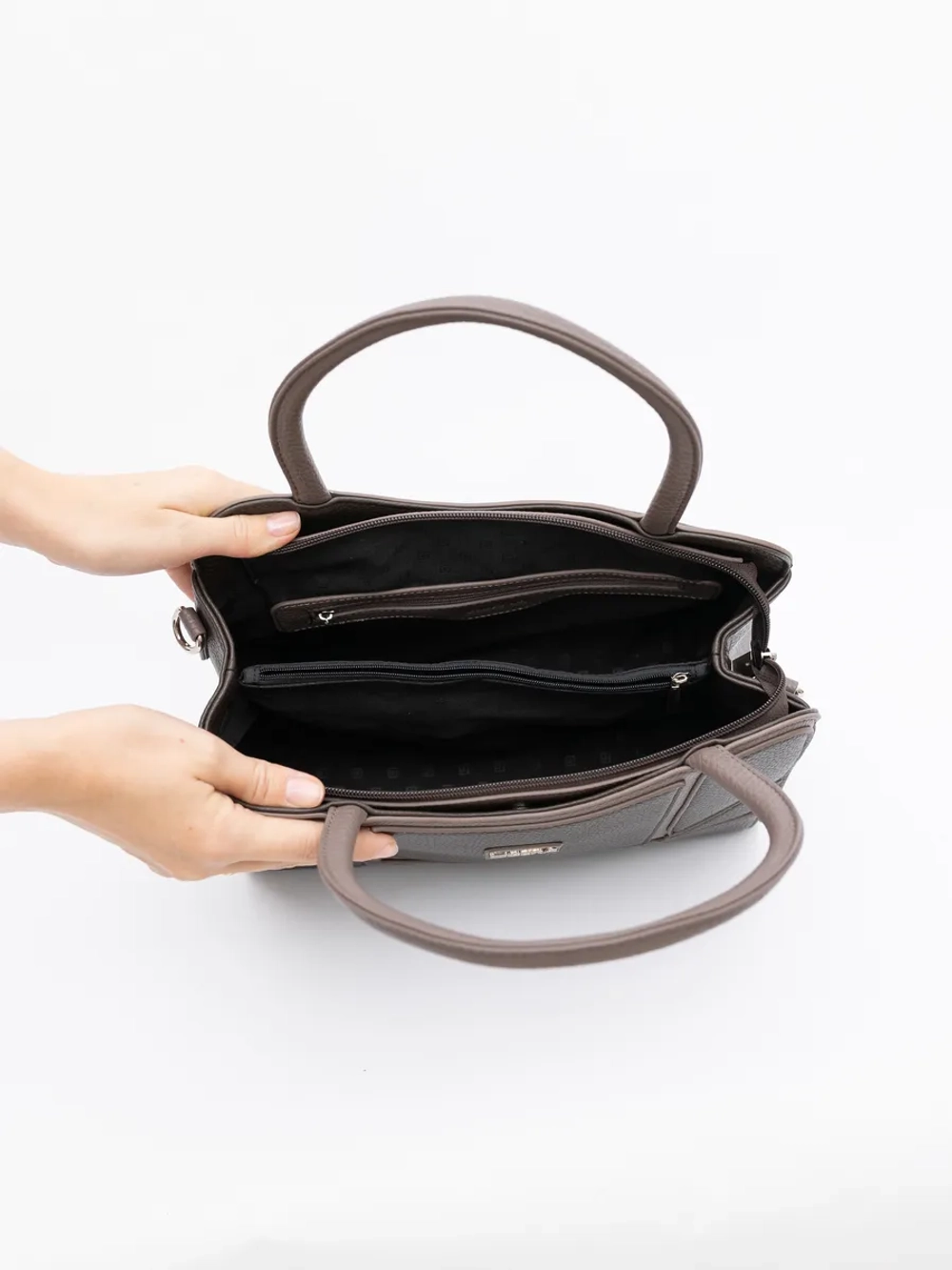 Сумка через плечо средняя классическая