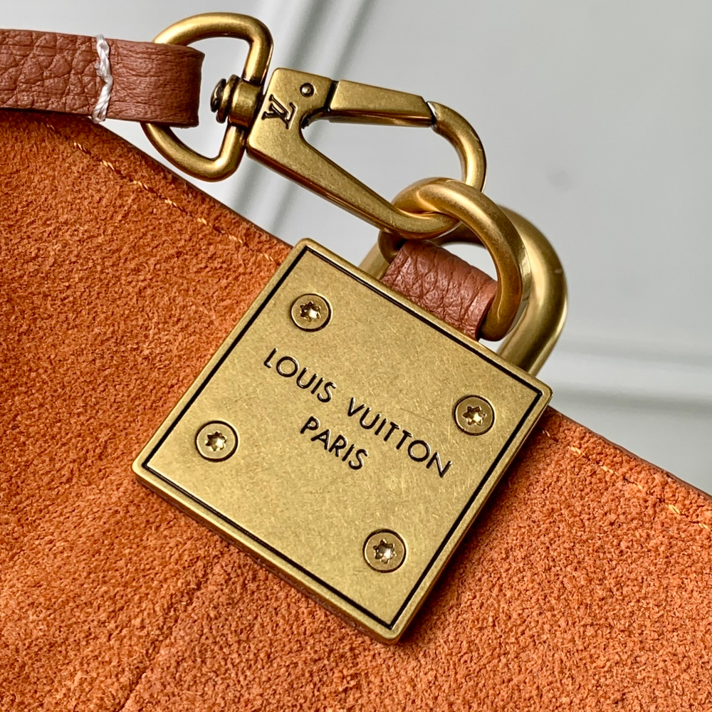 Louis Vuitton Low Key All In BB