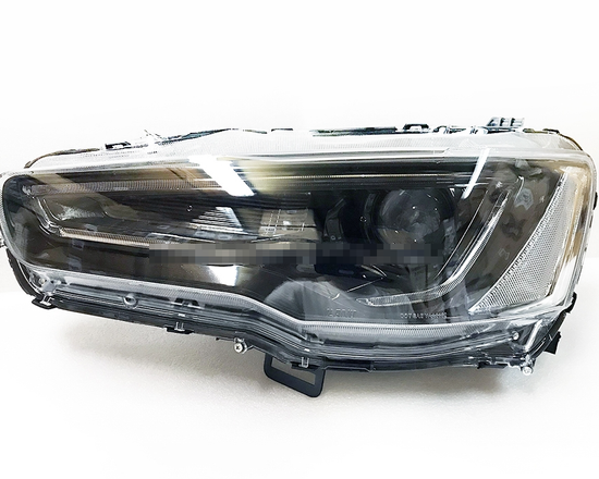 Передние фары Митсубиси Лансер V4 type [комплект Л+П; биксеноновая линза; яркие ходовые огни]